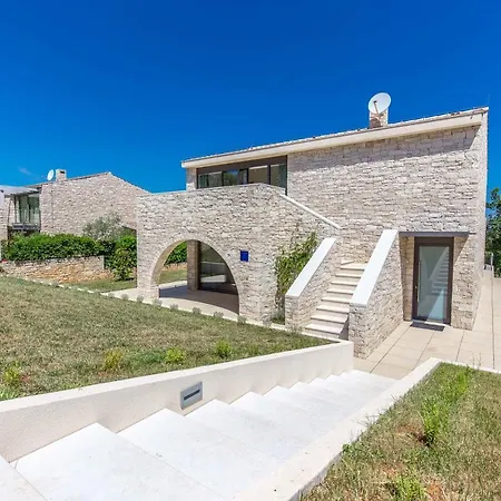 Dvo Villa Nedescina
